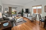 Beautiful 2 Bedroom Village of Oak Creek Condo